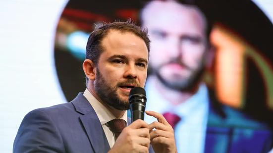 Novo ministro enfrenta meta apertada e edição de medidas emergenciais - Foto: Agência Brasil