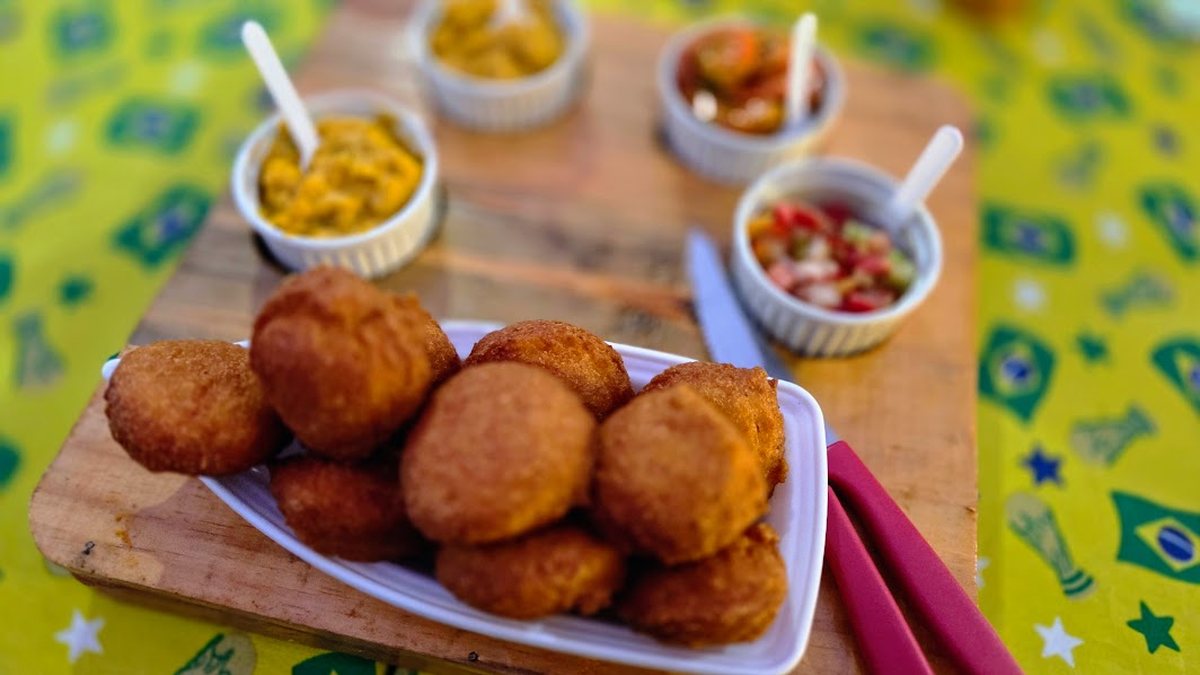 Vamos de barca acarajé na Massagueira?