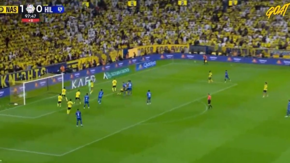 Goleiro da Seleção adia 1º título saudita de CR7 após falha grotesca\u003B veja lance