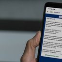 Mensagem oficial enviada pelo governo tem um selo azul verificado no WhatsApp - Divulgação / INSS