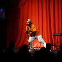 Artista sobe ao palco em Maceió em um momento decisivo da carreira - Foto: Divulgação
