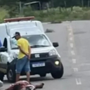 Ataque aconteceu enquanto as vítimas circulavam de motocicleta - Foto: Reprodução