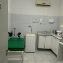 O estabelecimento estava com irregularidades, incluindo ausência de alvará sanitário, de responsável técnico - Foto: Vigilância Sanitária de Maceió