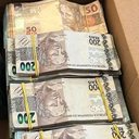 Dinheiro encontrado na casa de um policial civil alvo da Operação Sem Refino - Divulgação