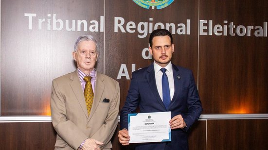 Imagem TRE de Alagoas diploma Nivaldo Albuquerque para a Câmara Federal