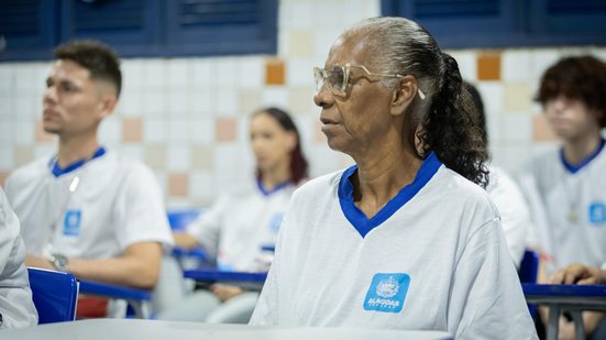 Exame é voltado para jovens e adultos que abandonaram os estudos e desejam retomá-los - Foto: Alexandre Teixeira/ Ascom Seduc
