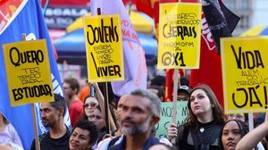 Acordo prevê regra de transição de 60 dias para fim da escala 6x1 - Tomaz Silva / Agência Brasil