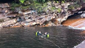 Homem morre afogado após salvar esposa em cachoeira - Divulgação / CBMMG
