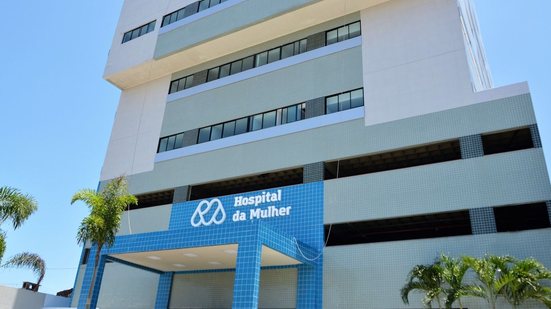 Vítima foi levada para o Hospital da Mulher, em Maceió - Carla Cleto / Sesau