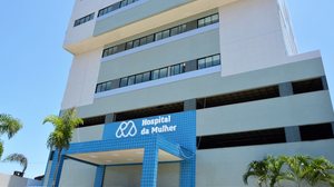 Vítima foi levada para o Hospital da Mulher, em Maceió - Carla Cleto / Sesau