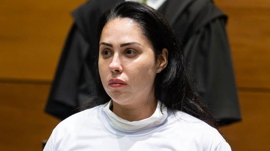Monique Medeiros durante sessão no Tribunal do Júri, em 23 de março. Acusada pela morte do filho Henry Borel, ela nega participação no crime - Divulgação / TJRJ
