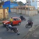 Motorista leva soco durante briga no trânsito, bate carro e morre em BH - Reprodução / Record Minas