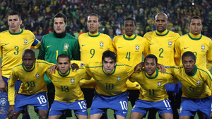 Pôster do Brasil antes do jogo contra o Chile pelas oitavas da Copa do Mundo 2010 - Folhapress / Folhapress