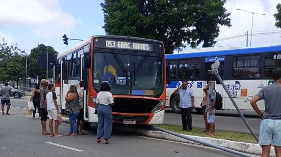 Cortesia ao TNH1