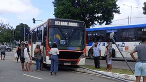 Cortesia ao TNH1