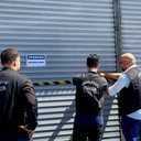 Fiscalização identificou CNPJ baixado, ausência de alvarás e extintores vencidos, colocando em risco consumidores e trabalhadores - Foto: Secom Maceió