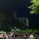 Parte da Praça Vera Arruda ficou parcialmente às escuras após furto de cabeamentos. - Foto: Ascom Ilumina