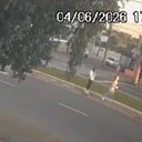 Amigas param em ciclofaixa para tirar fotos e são investigadas por homicídio culposo após morte de ciclista - Reprodução