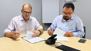 Imagem PSCOM e Sindicato dos Jornalistas formalizam reajuste salarial da categoria