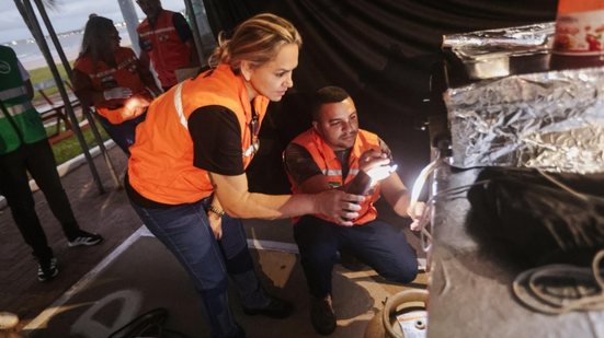 Ação preventiva reforçou a segurança dos comerciantes e do público durante os festejos juninos - Foto: Secom Maceió