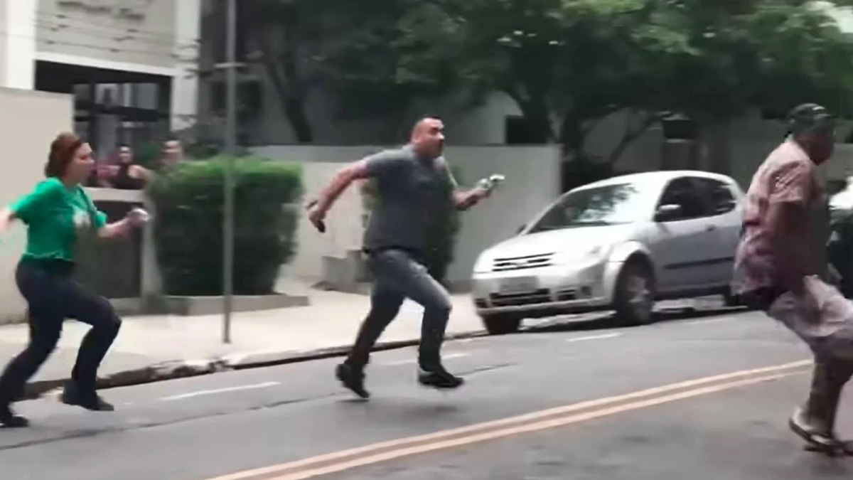 Homem perseguido por Zambelli relata desemprego, dívidas e abalo psicológico