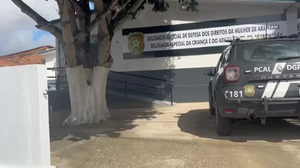 Ele foi abordado pelos militares e conduzido, juntamente com a vítima, para a Delegacia Especializada de Atendimento à Mulher, em Arapiraca. - Foto: Arquivo PC