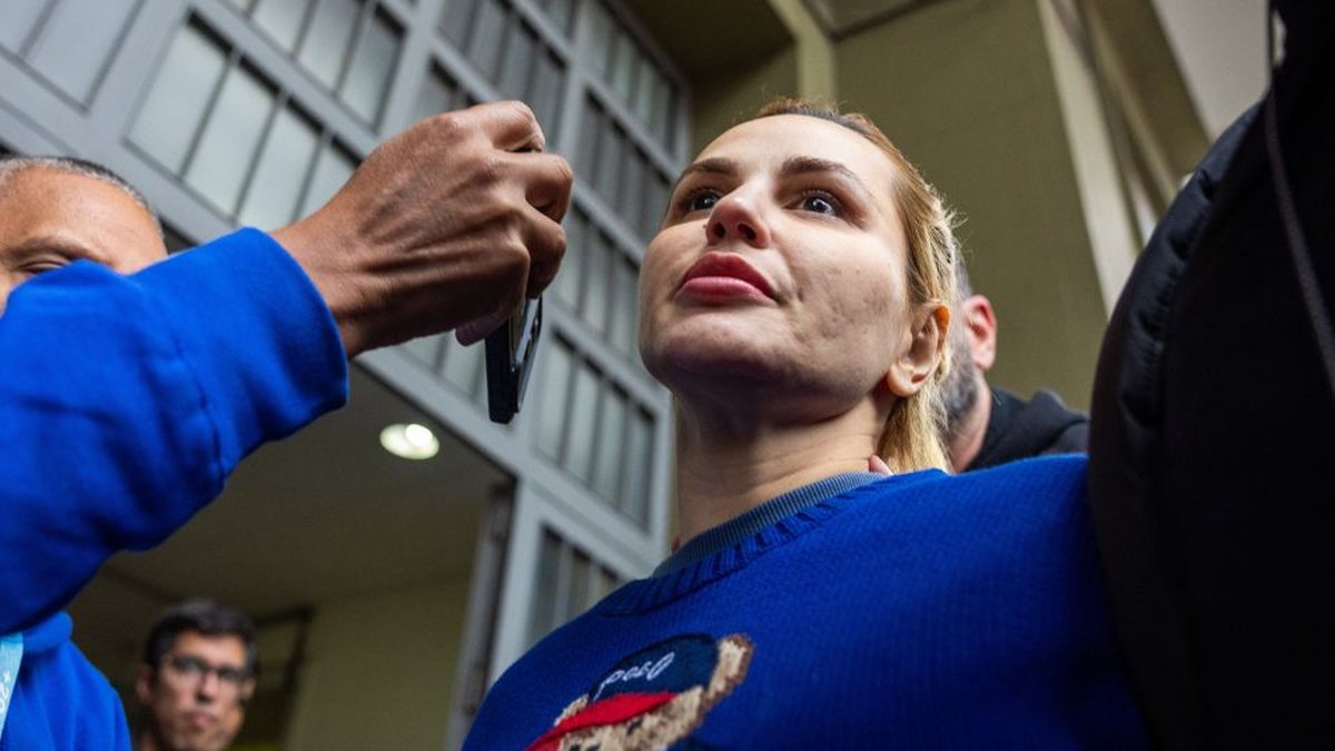 STJ nega pedido de habeas corpus para influenciadora Deolane Bezerra
