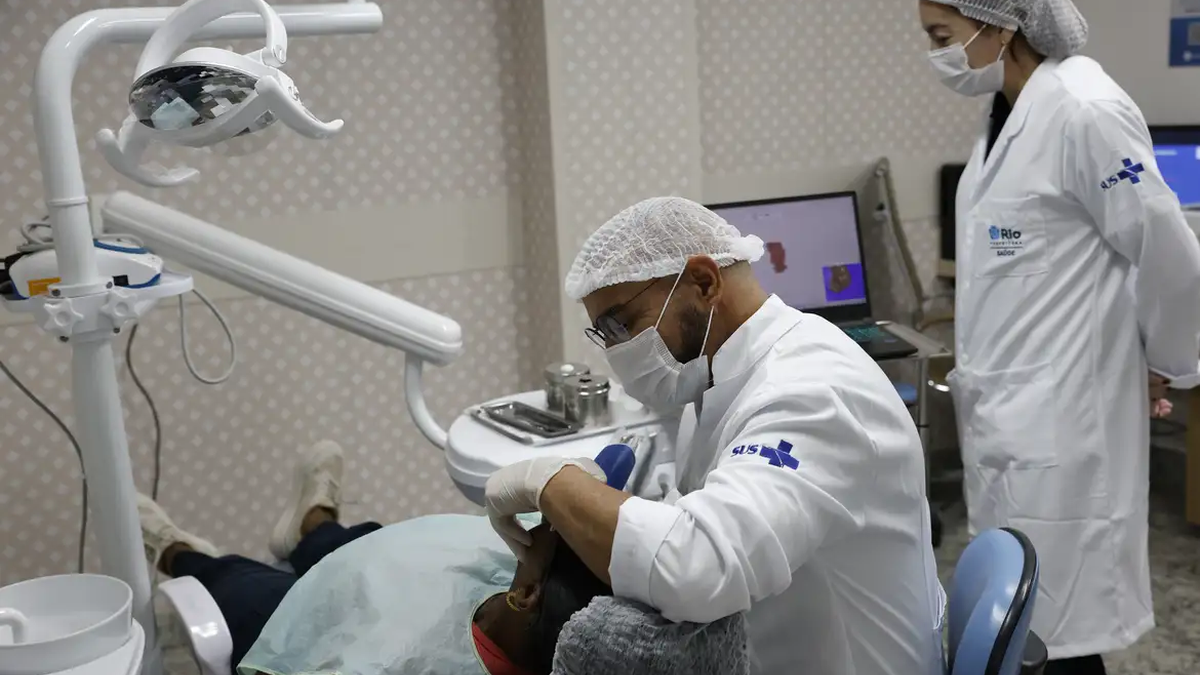 Comissão do Senado aprova novo piso salarial de médicos e dentistas