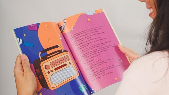 Imagem Escritora Karla Dias reflete sobre escuta ativa e relações afetivas em novo livro infantil "Oliver e o Rádio"