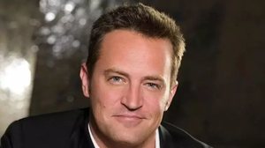 Matthew Perry ficou mundialmente conhecido pelo personagem 'Chandler' na série de comédia 'Friends'. Matthew morreu em 2023 - Divulgação / NBC