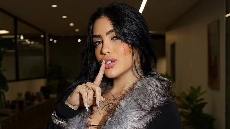 MC Mirella diz que não pretende abandonar conteúdo adulto: 'Sou número 1 e das melhores'Reprodução