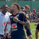 Neymar se junta ao grupo no penúltimo treino antes do jogo duelo contra o Haiti - Reprodução / CBF