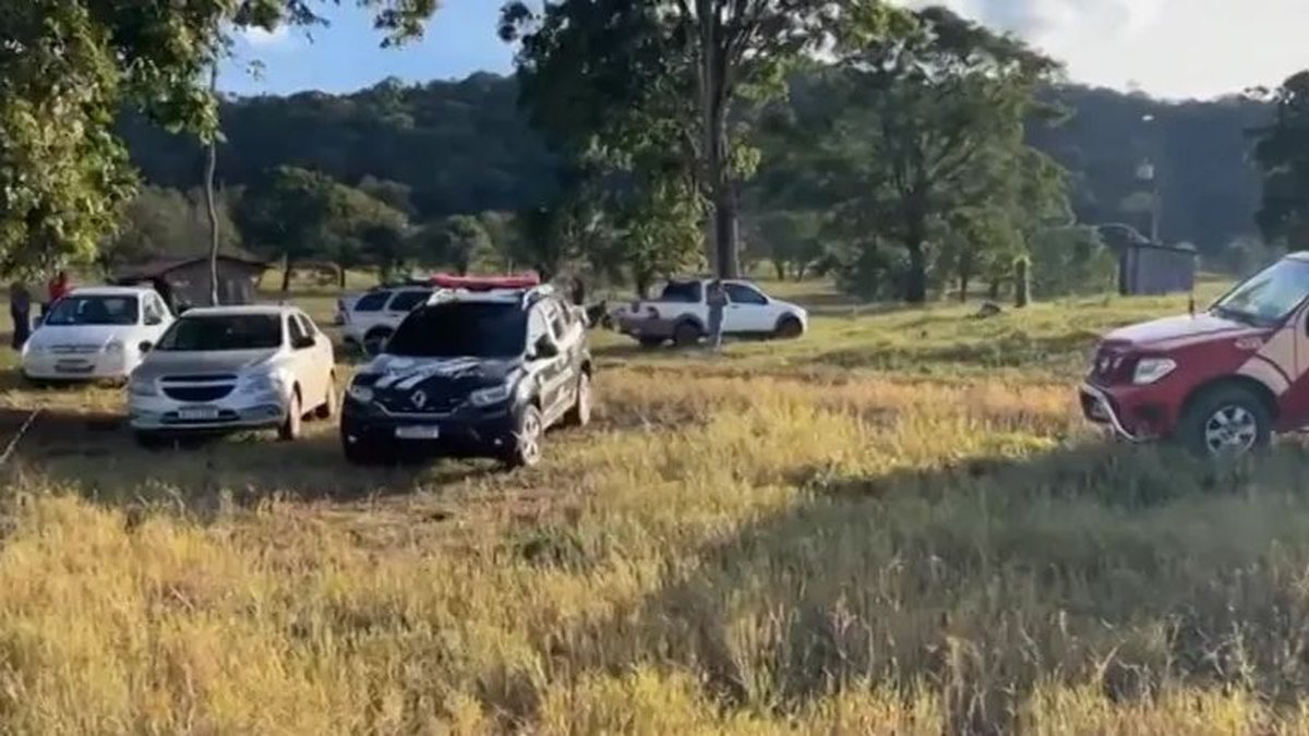 Bebê desaparece em fazenda de Goiás, e buscas são feitas na mata e no rio