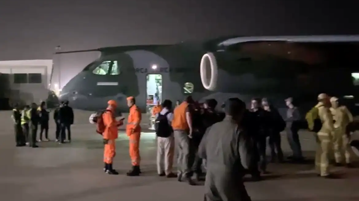 Brasil envia terceiro avião com ajuda humanitária à Venezuela
