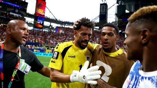 Vozinha brilhou na primeira rodada da Copa do MundoDivulgação / FIFA