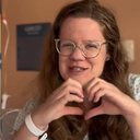 Ainda no leito hospitalar, ela postou um vídeo relatando sua experiência - Foto: Reprodução