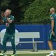 Ancelotti se irrita ao errar embaixadinha em treino