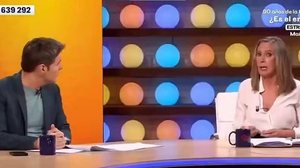 Apresentadora abandona programa ao vivo após chorar e acusar colega de humilhação - Reprodução