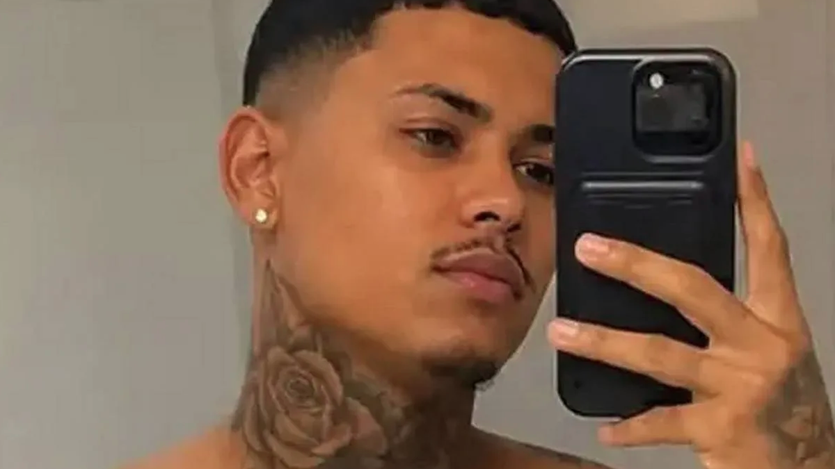 Jovem morre dias após doar rim ao pai que o expulsou de casa ao descobrir que ele era gay
