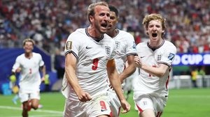 Com dois de Kane, Inglaterra vence RD do Congo de virada e vai às oitavas - FIFA