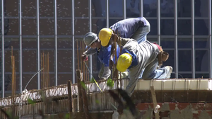 A construção civil é um dos setores que mais empregam no Brasil. Mesmo assim, lida com apagão de mão de obra - Foto: Agência Brasil