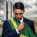 Jim Caviezel como Jair Bolsonaro em cartaz de 'Dark Horse', filme de Cyrus Nowrasteh sobre o ex-presidente - Reprodução