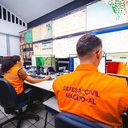 Monitoramento é realizado de forma ininterrupta no Centro Integrado de Monitoramento e Alerta da Defesa Civil de Maceió. - Foto: Secom Maceió