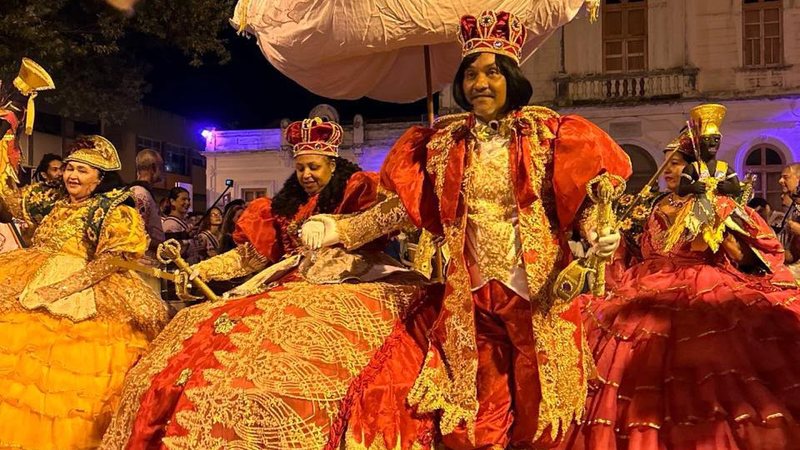 Imagem Dia Nacional do Maracatu é celebrado com cortejo de oito grupos, no bairro Jaraguá