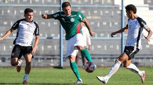 O atacante Felipe Teresa, de 20 anos, voltou aos holofotes ao marcar dois gols na vitória do Palmeiras sobre o Corinthians - Fabio Menotti / Palmeiras