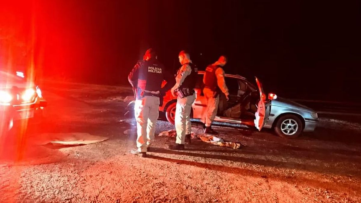 Homem é preso após ameaçar e sequestrar companheira e filho de 6 anos