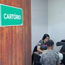 Familiar de vítima sendo assistido no recém-inaugurado posto avançado do 7º Cartório de Registro Civil - Ascom Polícia Científica