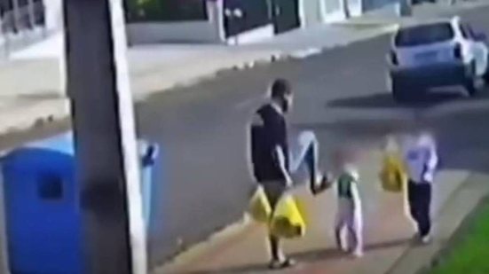 Justiça mantém preso homem que chutou rosto de filha no Paraná - Reprodução / Redes sociais