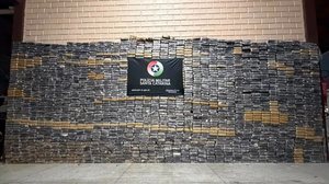 Polícia apreende 3,5 toneladas de cocaína escondidas em casas vazias em SC - Divulgação / PMSC