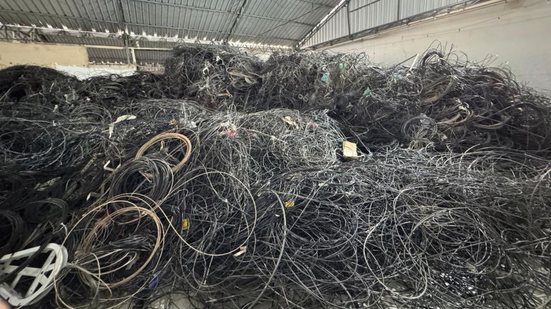 Poste Limpo já recolheu 255 toneladas de cabos abandonados na capital